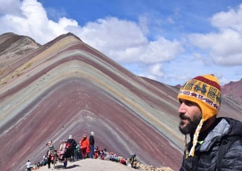 Foto 1 de Explora las Maravillas de la Montaña 7 Colores en Bicicleta desde Cusco